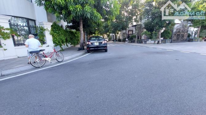Bán Nhà Hoàng Huy Riverside, Thượng Lý, Hồng Bàng .Giá 32 tỷ - 4 tầng - 255m - 5