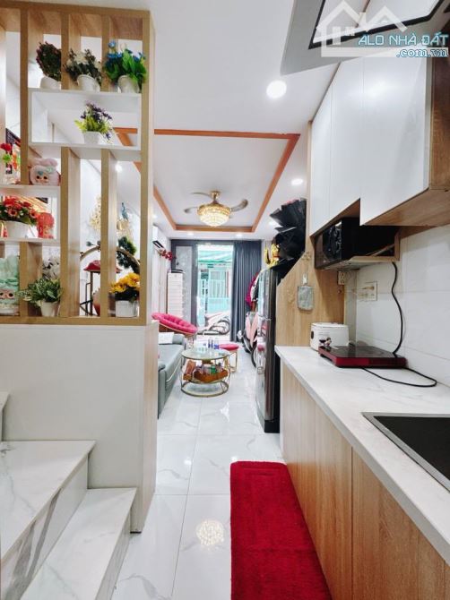 Nhà đẹp 3 tầng, gần HXH, 3,28 tỉ. - 5