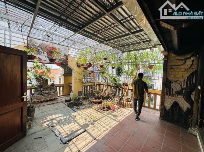 TRÍCH SÀI – MT 18M – 3 MẶT NGÕ – 30M RA HỒ TÂY – 72.8/92M² – 4 TẦNG – 16 TỶ - 5