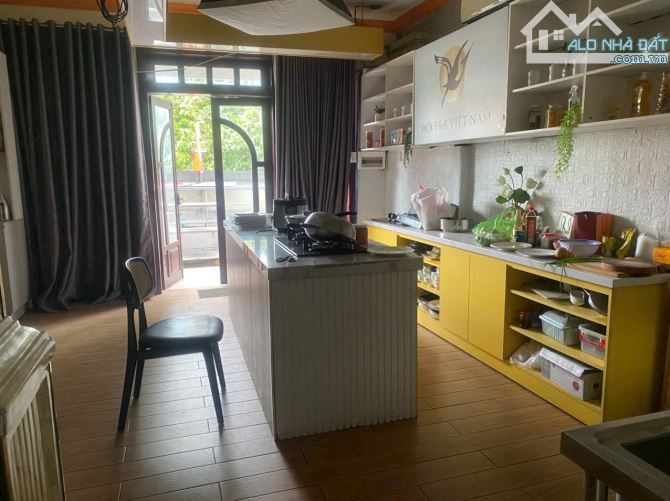 Nhà MT Nguyễn Thái Học, Q1 - Ngang 7m Cực Hiếm - DT: 7m x 20m - Giá: 85 Tỷ - 5