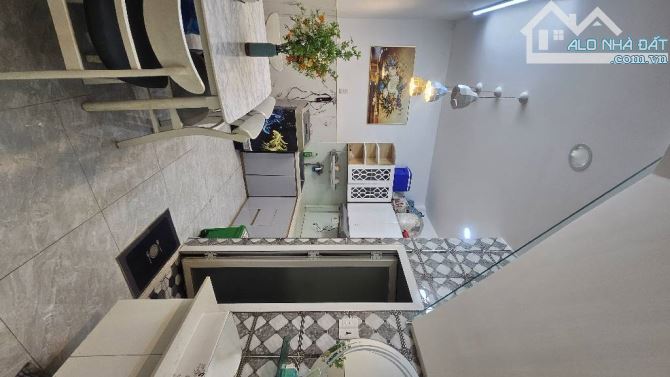 1 CĂN RA MT - Ô TÔ NGỦ TRONG NHÀ HUỲNH VĂN NGHỆ - 30M2 - 2TẦNG - VUÔNG - NHỈNH 3.X TỶ - 5