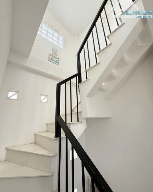 Bán Nhà Hẻm Xe Hơi Thành Thái, Quận 10: 52M², 3 Tầng, Đã QH Mở Rộng, Chỉ $8.6 Tỷ! - 5
