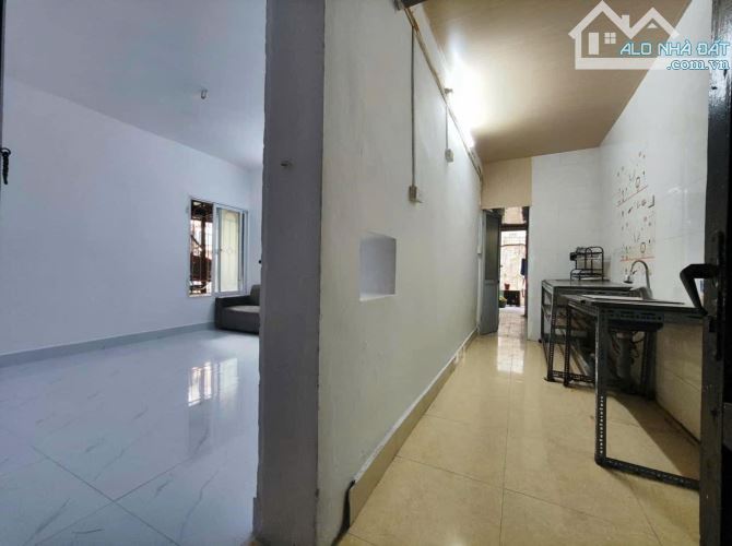 📢 CHO THUÊ CĂN HỘ TẬP THỂ TẦNG 2 – PHỐ HÀO NAM, ĐỐNG ĐA – 85m² – 2PN – 8 TRIỆU/THÁNG - 5