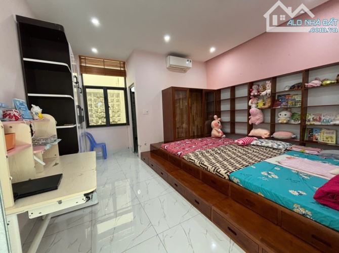Bán nhà biệt thự ven sông Hòa Xuân. 3 tầng. 200m2. Giá 13,3 tỹ. - 5