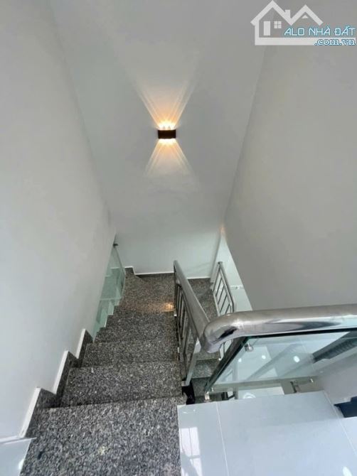 Nhà DT :45m2 ngang 6M6 Huỳnh tấn phát TT.nhà bè q7 chỉ nhĩnh 3 Đồng - 5