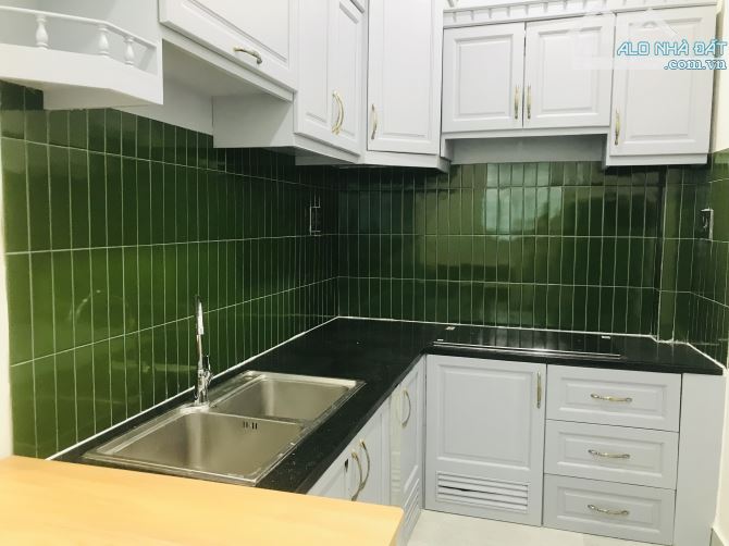 MUA NHÀ - TẶNG FULL NỘI THẤT CHỈ VIỆC XÁCH VA LI VÀO Ở - NGAY GẦN LOTTE MART - 2 TẦNG - 4, - 5