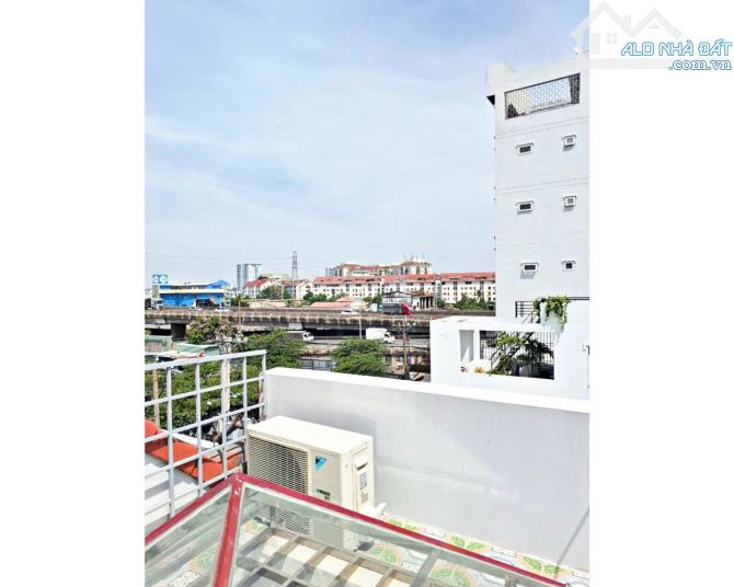 NGÃ TƯ NGUYỄN THỊ THẬP - 5X27M - 4 TẦNG - NHỈNH 15 TỶ - BÌNH THUẬN QUẬN 7 - 5