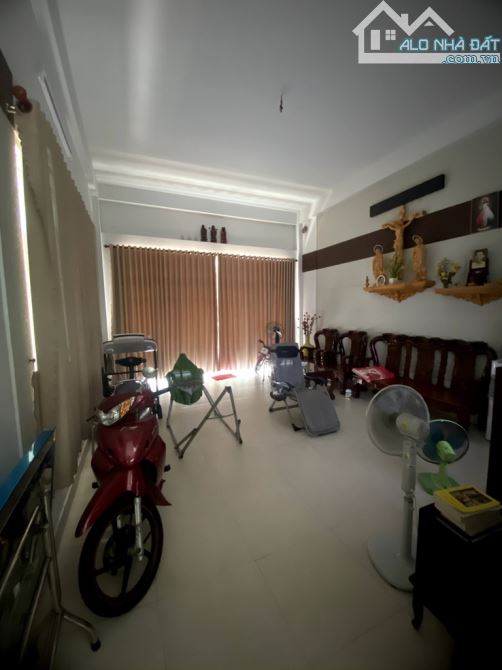 Nhà 3 tầng đường TÂN THỚI NHẤT 06, phường TÂN THỚI NHẤT, Q12, dt 192m2 (9,7mx20m), Hẻm Ôtô - 5
