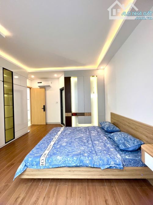 Nhà mê lệch tầng hẻm Đinh Tiên Hoàng - Tự An cũ - Diện tích: 5 x 19m (nở hậu 8m) - 5
