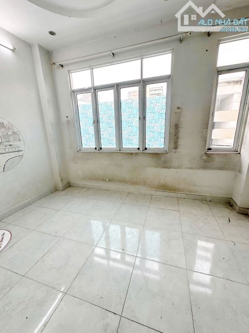 Bán nhà 2 lầu 79m2 gần mặt tiền đường Phạm Thế Hiển P.5 Quận 8 - 5