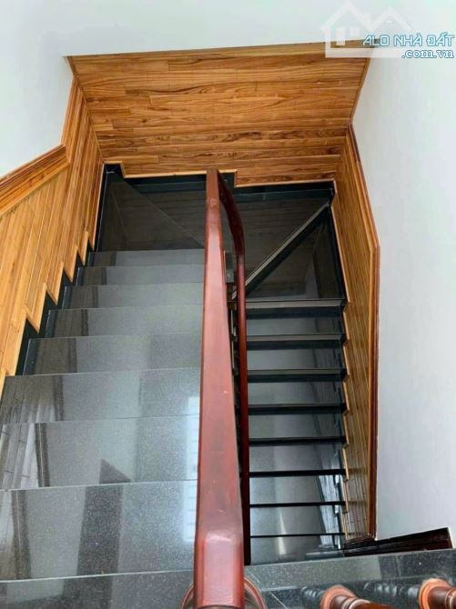 Cần bán nhà đẹp nội thất gỗ giáo xứ khiết tâm - 4
