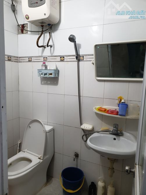 BÁN NHÀ ĐẸP 2 TẦNG 30M2 ( ĐÔNG BẮC ) NGÕ TRẦN NHÂN TÔNG GIÁ 1 TỶ - 5