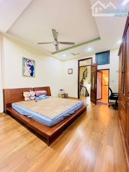 KIM HOA – 5 TẦNG MỚI – GẦN PHỐ – Ở NGAY - 45m2 x MT4,5m Giá 9,9 tỷ - 5
