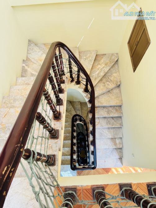 🏠 BÁN NHÀ XÃ YÊN MỸ – 200M² – 5 TẦNG – Ô TÔ 4 CHỖ ĐỖ CỬA - 5