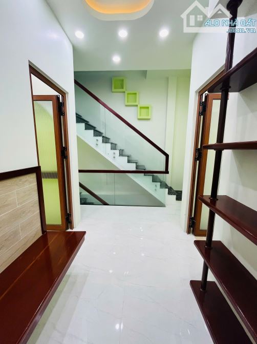 Nhà CHO THUÊ NHÀ TRỆT 1 LẦU VÀ SÂN THƯỢNG MỚI XÂY HẺM 388 NGUYỄN VĂN CỪ - 6