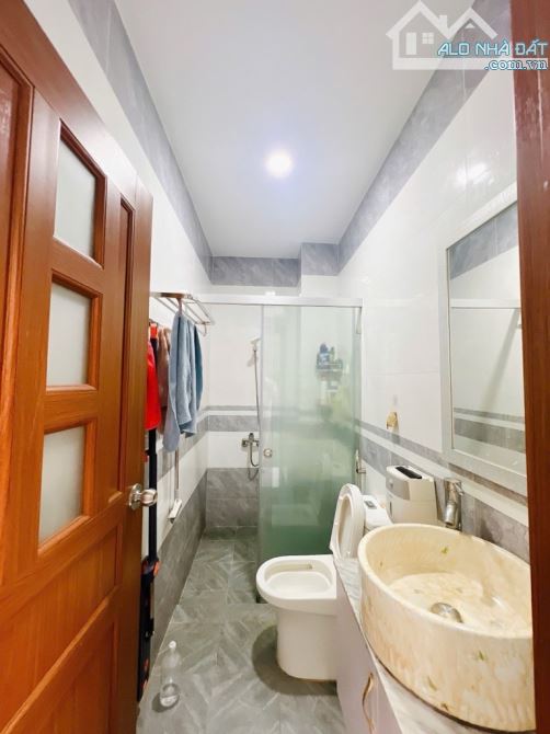 Bán nhà HXH 8M Nguyễn Sơn -Nguyễn Nhữ Lãm, Q Tân Phú DT 55m2(4.2x14)x2 Tầng Giá 7 - 6