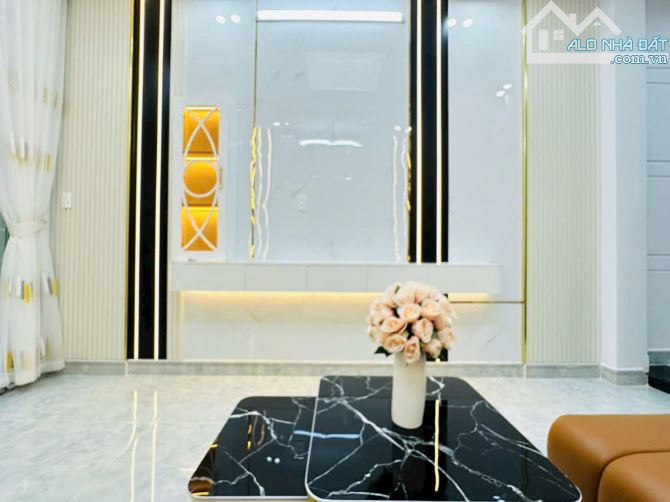 Bán nhà đẹp sổ riêng đường Dương Cát Lợi, NB, Dt 3 x14m, 1 lầu. Giá 3,89 tỷ - 6