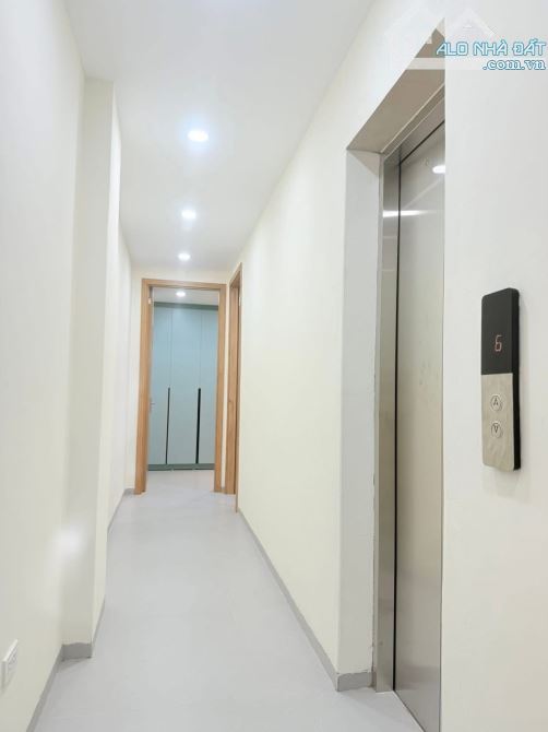 Trần Quang Diệu, Hoàng Cầu - Nhà xây mới ở luôn, thang máy, ngõ thông - 57m*7T - 28.5 Tỷ - 6