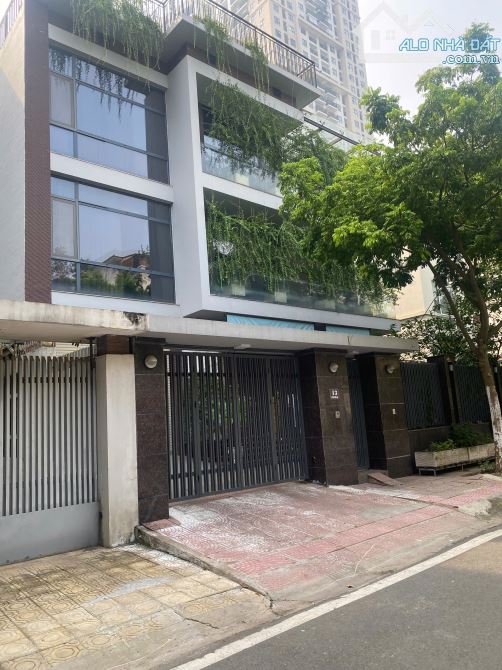 BIỆT THỰ DỊCH VỌNG CẦU GIẤY – VỊ TRÍ ĐẮC ĐỊA  - ĐẲNG CẤP– GẦN CÔNG VIÊN – VỈ HÈ Ô TÔ TRÁNH - 6