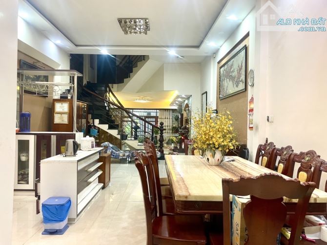 KHU VIP BÌNH THẠNH - GẦN MẶT TIỀN - Ô TÔ NGỦ TRONG NHÀ - NGANG RỘNG - XÂY TƯỜNG 20 - NỘI T - 6