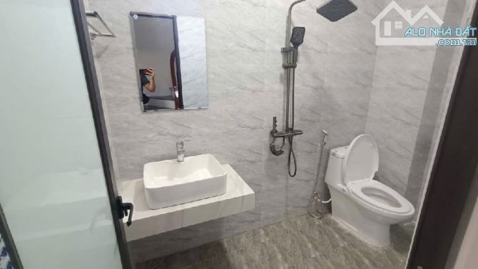 Bán nhà Nguyễn Khoái 30m², MT 4m, 5 tầng mới đẹp, ngõ thông 2 đầu, gần ô tô, tiện ích đủ - 6