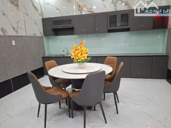 NHÀ XÂY KIỂU HIỆN ĐẠI 5 PN 4 WC GIÁ CHỈ NHỈNH 3X TỶ XÍU - 6