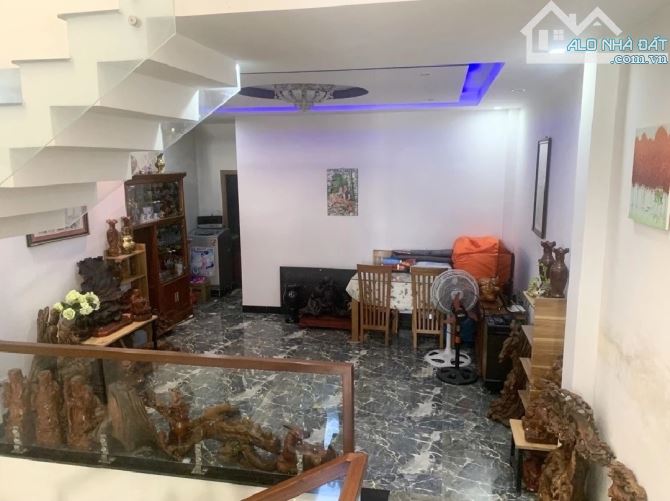 NHÀ ĐẸP 2T HẺM ÂU CƠ NGAY CHỢ HÒA KHÁNH DT 82M2 NGANG 4.5M NỞ HẬU CHỈ 3.7 TỶ - 6