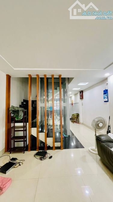 Mặt Tiền Trần Thủ Độ, Phường Phú Thạnh, TP HCM,  Trệt lửng 3 lầu ST, 4x18m, giá 13,8 tỷ - 6