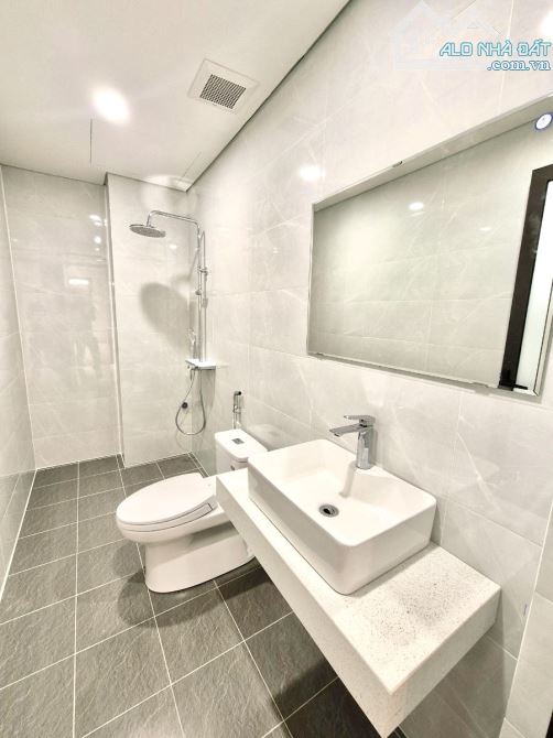 Tôn Đức Thắng, 45m x 6 tầng thang máy x mặt tiền 4.8m, ngõ thông rộng 3.5m, 30m ra mặt phố - 6
