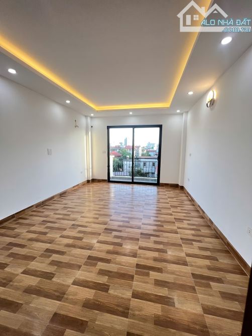 BÁ,N NHÀ AN TRAI VÂN CANH, DÂN XÂY ĐƠN LẬP - MẶT NGÕ THÔNG, 5TẦNG - 2 THOÁNG .40m2*5 TẦNG. - 6