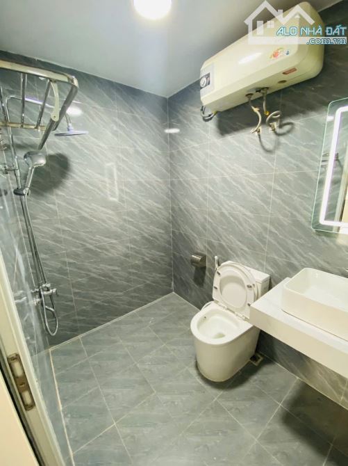 Cần bán căn hộ  3 ngủ Chung Cư An Lạc Phùng Khoang  nhà đẹp giá 5,85 tỷ - 6