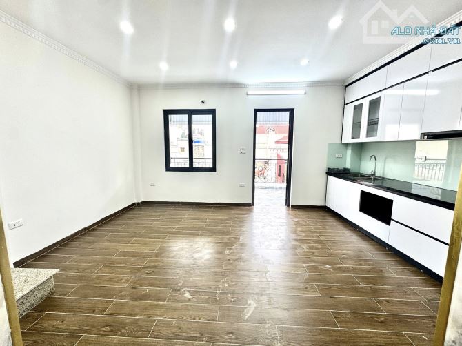 Bán nhà Hoàng Hoa Thám, 40m, 6 tầng thang máy , 10.8 tỷ, lô góc - 6