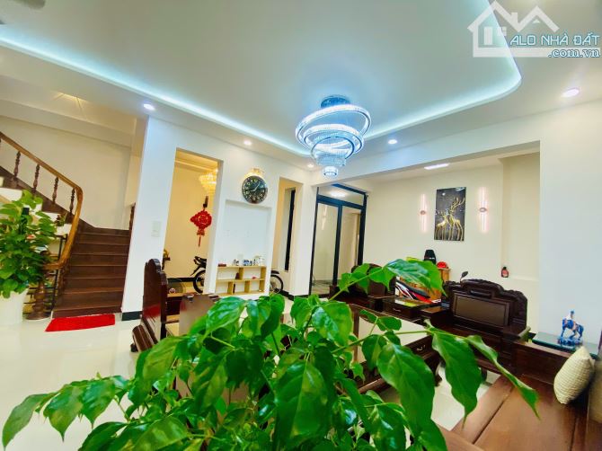 💥Nhà Nb Nguyễn Huệ 100m2 ( 7.75x14 ) giá 5.9 tỷ. Nhà trung tâm Tuy Hoà - 6