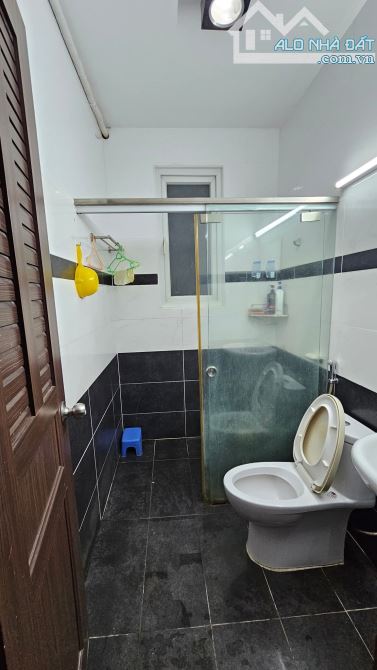 Bán nhà hẻm rộng Bình Thới,P.14,Q.11,dt: 5 x 10 nhà xây 3 lầu 5 Tỷ 9. - 6