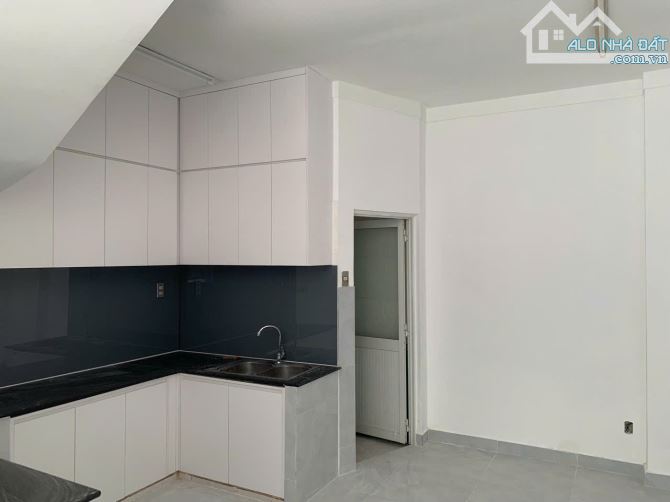 Nhà HXH 6m Hoàng Hoa Thám P6 BT,DT:5 x10, DTCN : 46m2,nhà đẹp 2 tầng giá 5,9 tỷ TL - 6