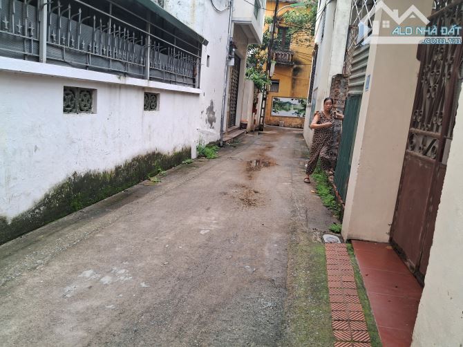 BÁN NHÀ CẠNH CHỢ THẠCH BÀN – NGÕ Ô TÔ – CĂN GÓC THOÁNG SÁNG – 66M² GIÁ HƠN 10 TỶ - 6