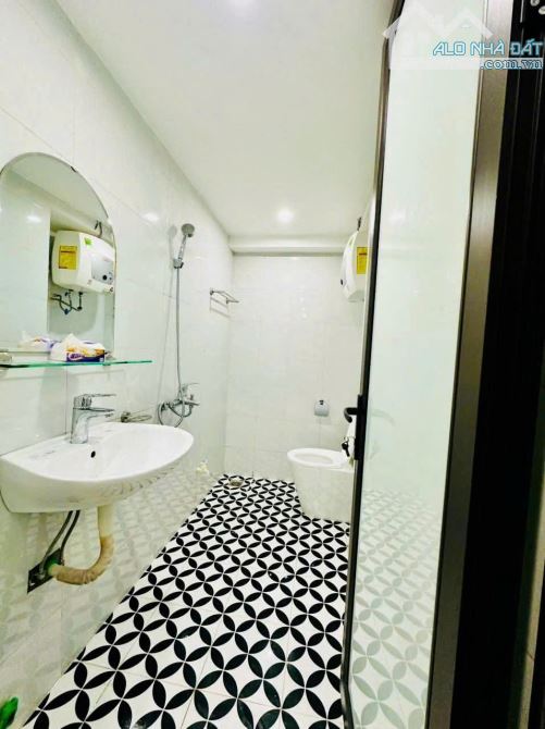 BÁN CHTT TẦNG 1 120M² – 3PN, KD, NGÕ Ô TÔ, TRƯỜNG CHINH, THANH XUÂN. 4,8 TỶ - 6