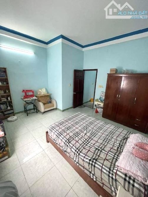 Bán Nhà Quận 7 - 4 Tầng - 80m2 - Hẻm Xe Hơi - Nhỉnh 8 Tỷ - 6