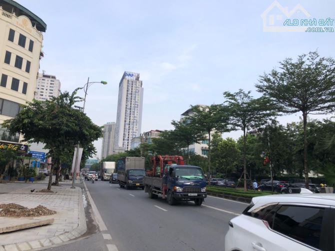 Bán nhà Hà Đông - 2 Mặt ngõ ô tô tránh - nhà 3 tầng dân xây - diện tích rộng - 6