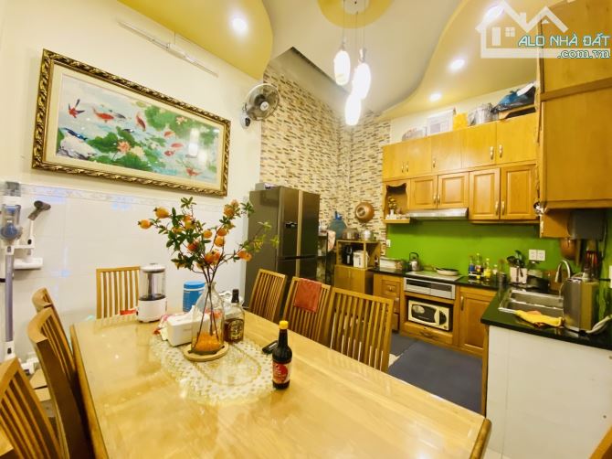 NHÀ ĐẸP Ở NGAY - BÙI QUANG LÀ - GÒ VẤP - 84M2 - 3 TẦNG - 6 PHÒNG NGỦ - VỪA Ở VỪA CHO THUÊ - 6