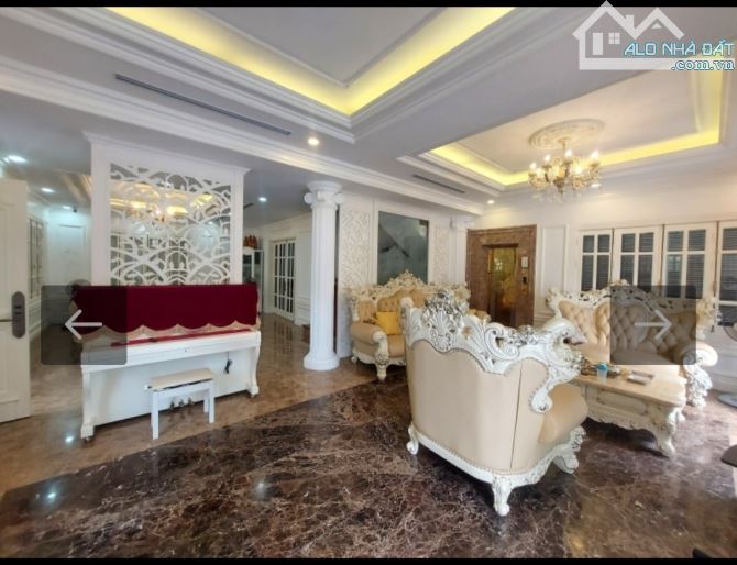 Bán biệt thự Thạch Bàn Cổ Linh kinh doanh ô tô tránh vỉa hè rộng giá 27 tỷ - 6