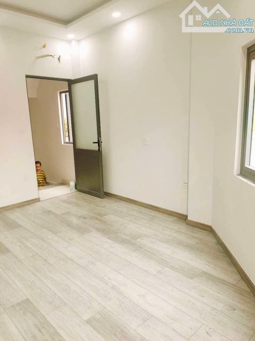 BÁN NHÀ 3 TẦNG NGUYỄN VĂN QUÁ Q12 - 7
