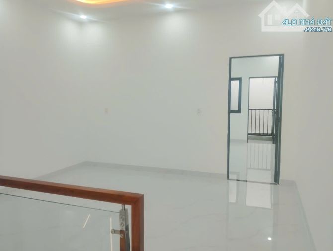 NHÀ XÂY KIỂU HIỆN ĐẠI 5 PN 4 WC GIÁ CHỈ NHỈNH 3X TỶ XÍU - 7