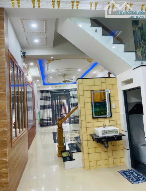 BÁN NHÀ GÒ XOÀI, HẺM 7M THÔNG, 4 TẦNG,60M2 - 4*15M,LÊ VĂN QUỚI, GIÁP TÂN PHÚ,GIÁ 6,8 tỷ - 7