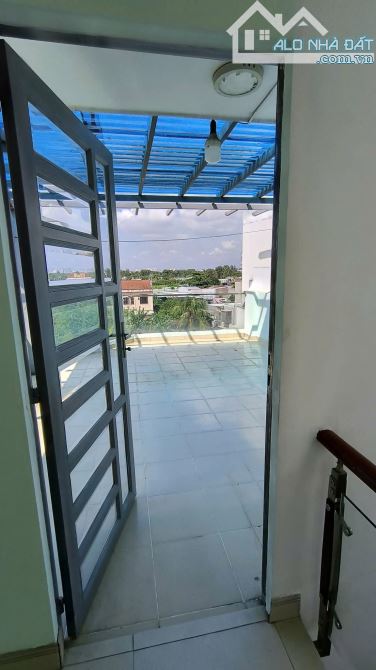 Nhà HXT, 1 trệt 2 lầu 4pn 3wc, sẵn máy lạnh. Gần đường Tam Bình - 7