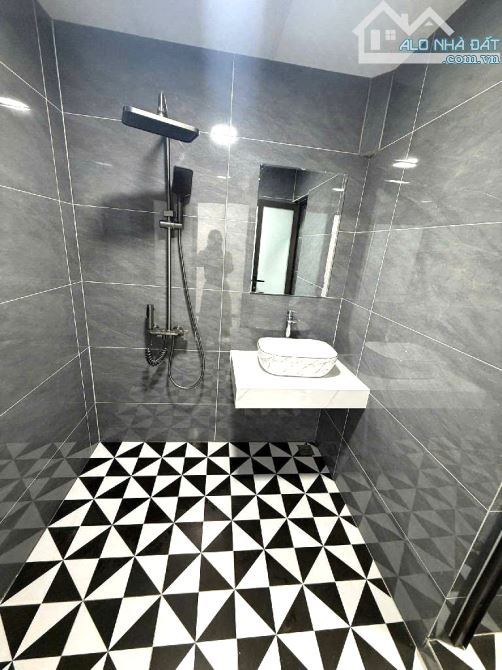 10M RA Ô TÔ – 2 NGỦ FULL NỘI THẤT – NHÀ ĐẸP Ở NGAY - 7