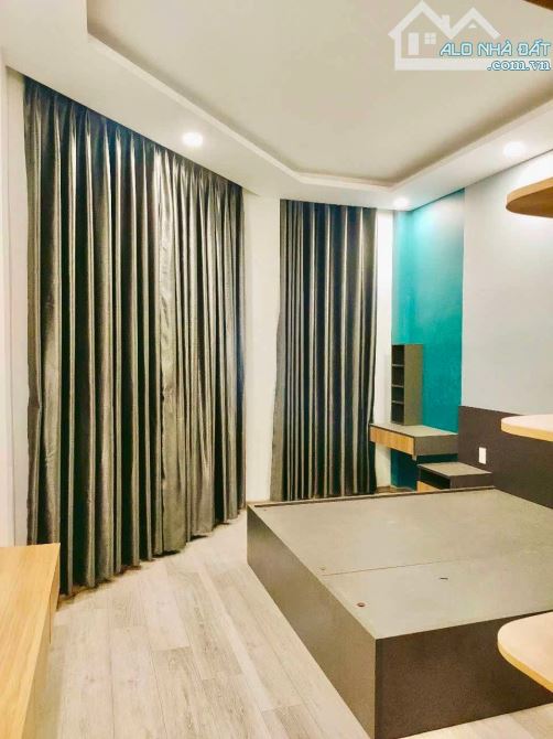 BÁN NHÀ 3 TẦNG NGUYỄN VĂN QUÁ Q12 - 8