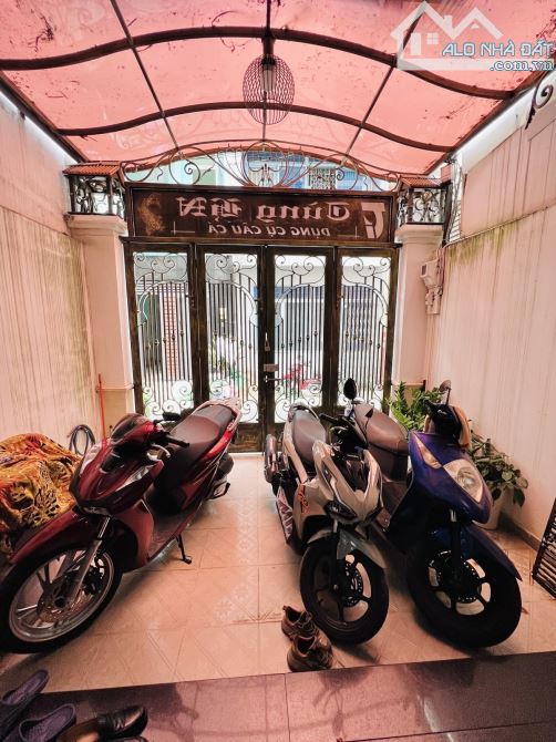 Bán nhà Tân Bình - hẻm nhựa 6m ô tô - nở hậu - 80m2 - 3 tầng - 8