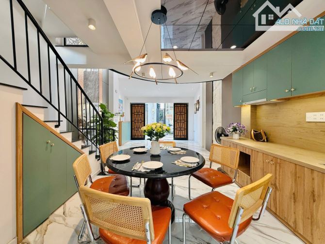 Nhà HXH Gần Công Viên Làng Hoa - 46M2 (4,6X10) - Trệt Lửng 3 Lầu - 3PN - Hoàn Công Đủ - 8
