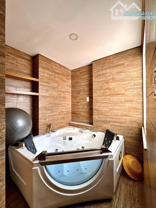 Nhà sát MT H.V.Bánh (73m2) 4.8x14m nở hậu 6m 5 tầng (5PN,7WC) tặng NT cao cấp nhỉnh 17 tỷ - 8